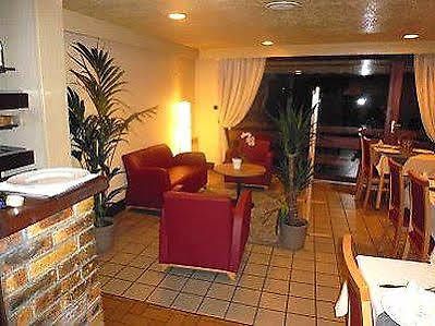 Hostellerie Des Enclos Guimiliau Eksteriør bilde
